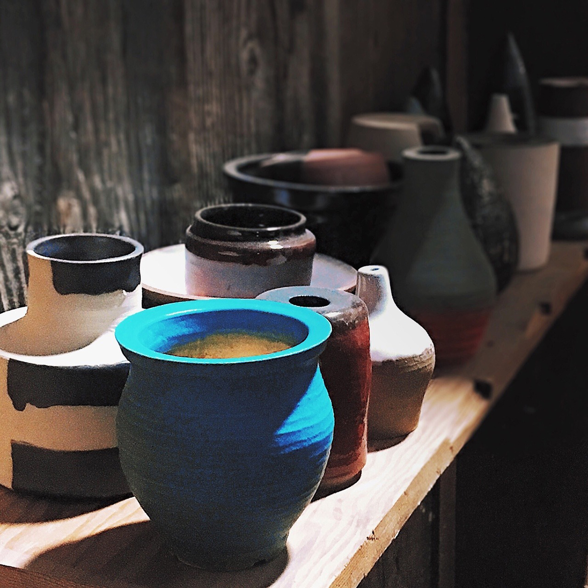 ceramic pots by Eliot Park, MFA in Applied Craft+Design 